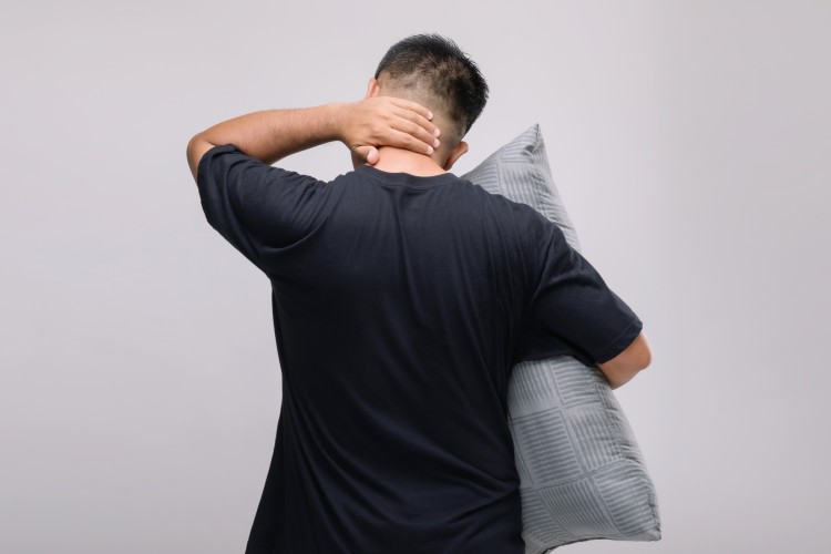 Choose best pillow for neck pain - Omnigel